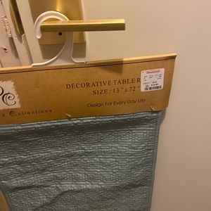 Decorative table runner